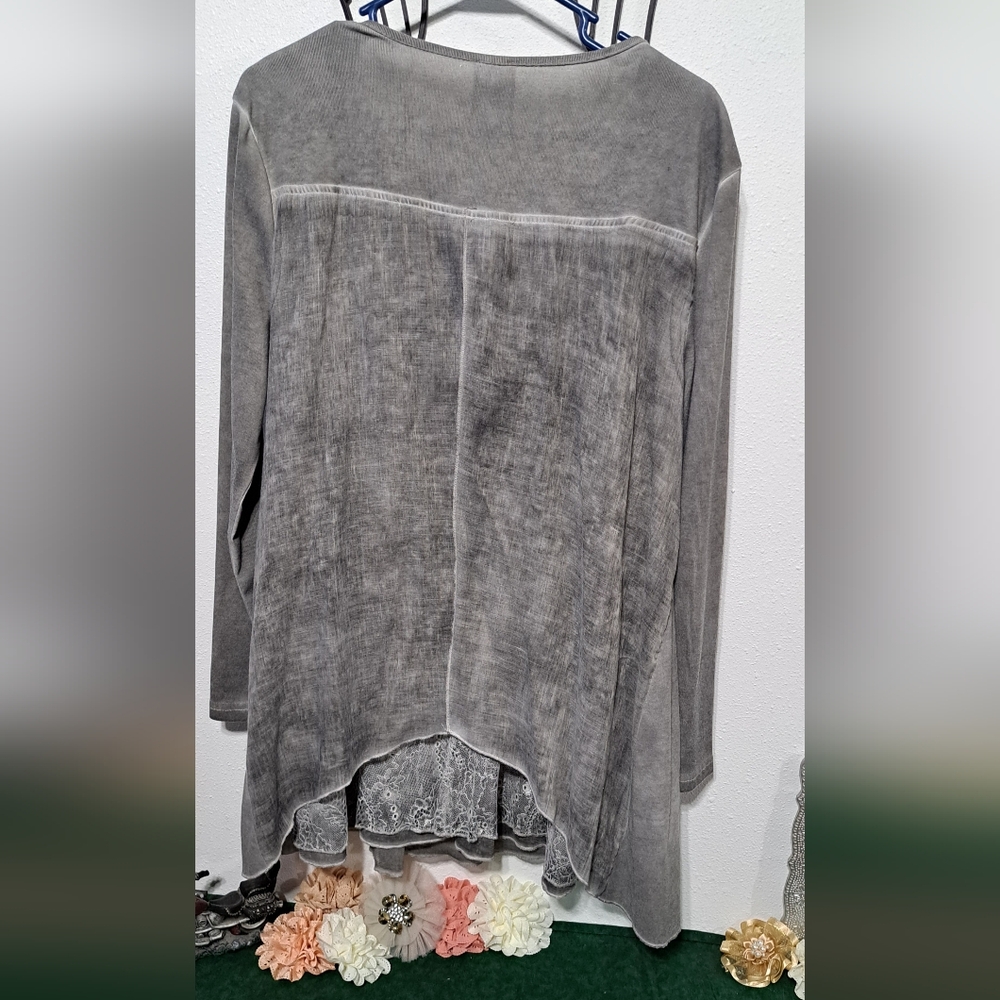 Calstyle Gray Crochet Accent, multi layer sz. L - Picture 3 of 4